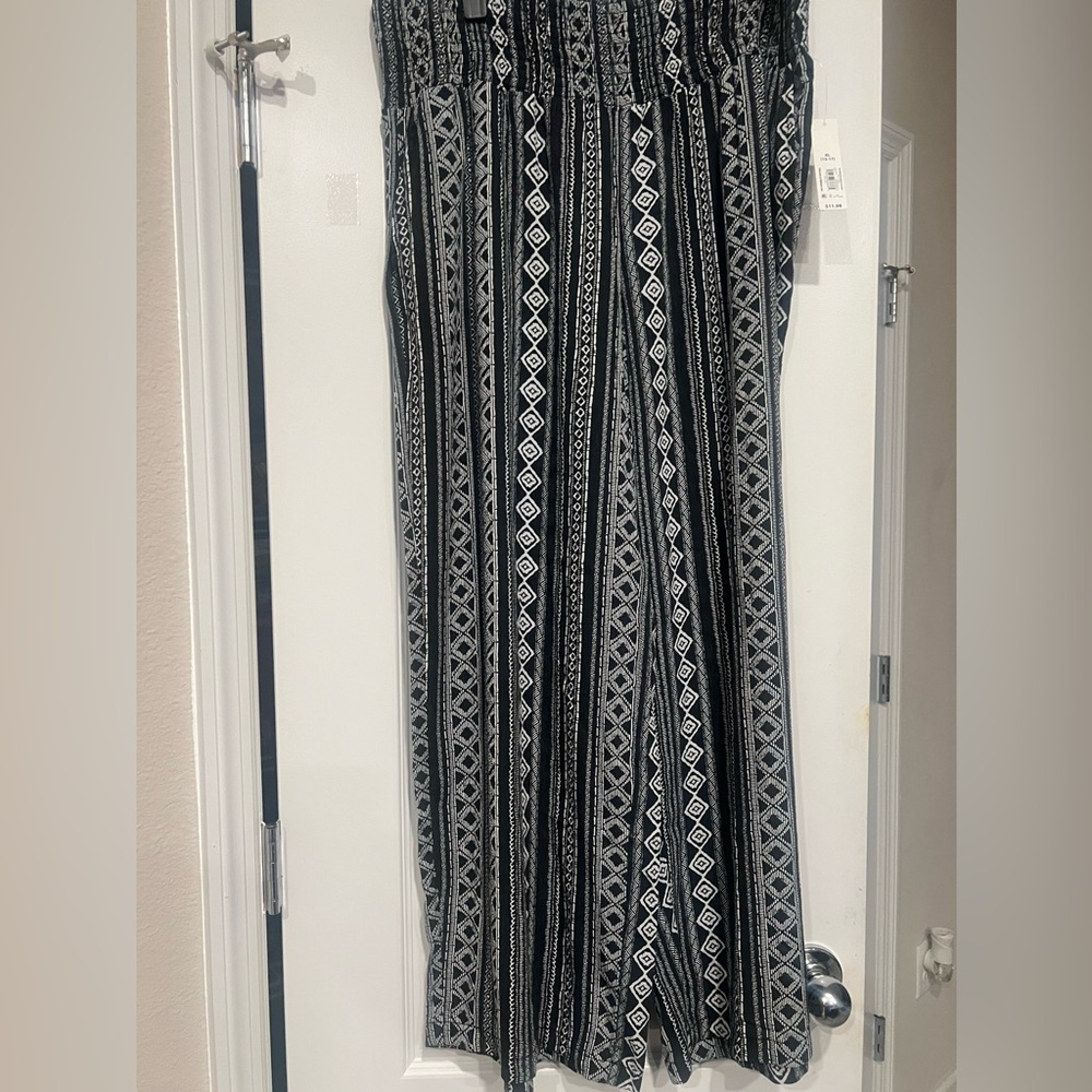 No Boundaries smocked wide leg pant